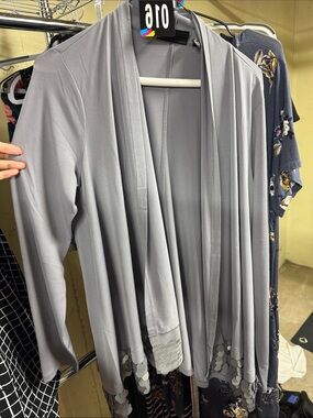 Occasion Light Gray Open-Front Drape Robe with Sequin Hem